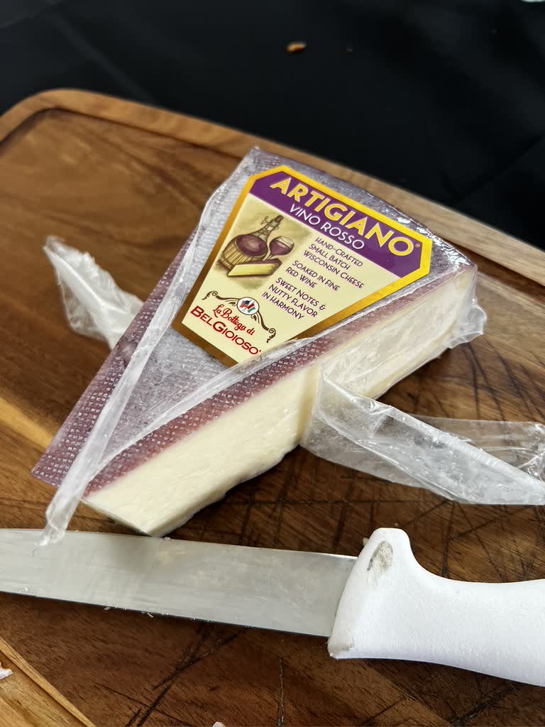 Belgioioso Artizano Wine Cheese - Brand Yu Design